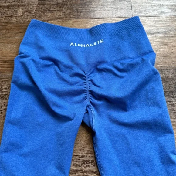 Alphalete Medium booty enhancing Blue Leggings